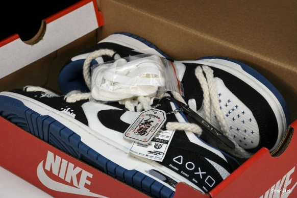 Dunk Nike Low Retro DV0834-101 SE 1011